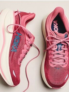 Hoka Bondi 9 Sneakers lingonberry cranberry